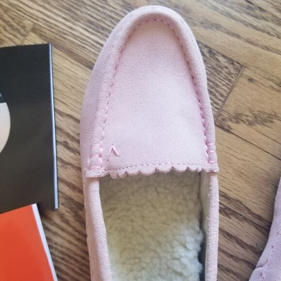 NWOT Vionic Leather Shoes - Picture 5 of 8